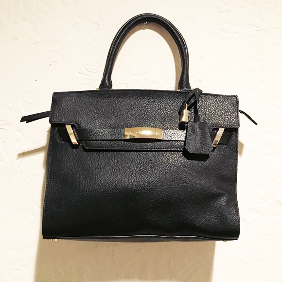 Calvin Klein Handbags - FLASH SALE Calvin Klein Black Brooke Leather Bag